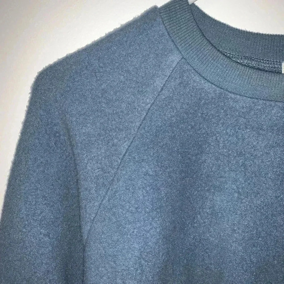 Forever 21 Fleece Sweatshirt.​​ - Picture 2 of 5